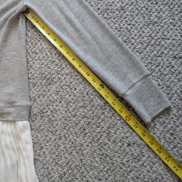 NWOT Long Lightweight Open-Front Cardigan/Jacket/Sweater With White Ruffled Hem - Picture 2 of 10